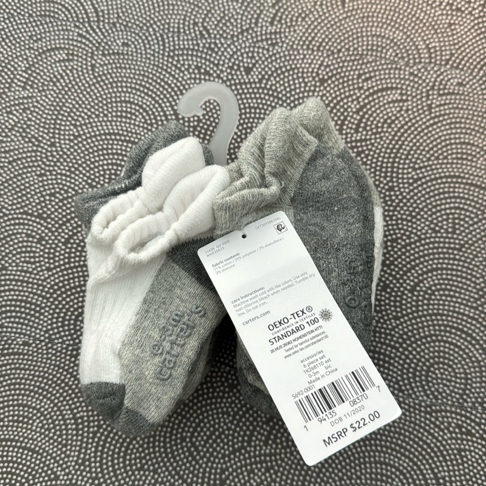 Brand new Carters socks 0-3M